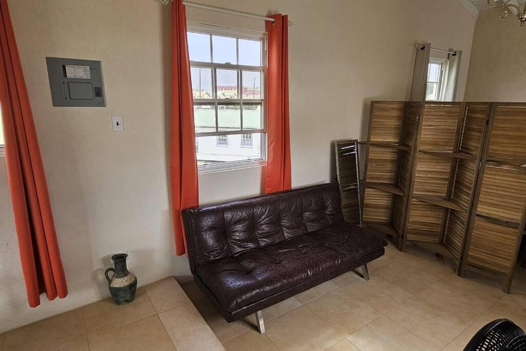 Seclusion Studio Apartment. Saint Philip Exteriér fotografie