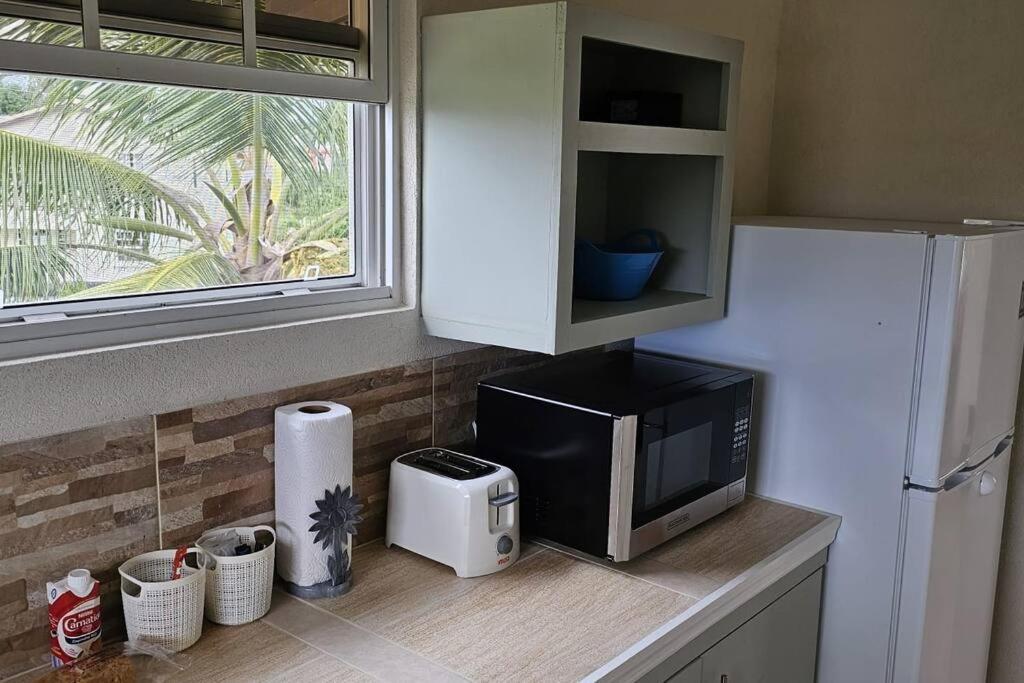 Seclusion Studio Apartment. Saint Philip Exteriér fotografie